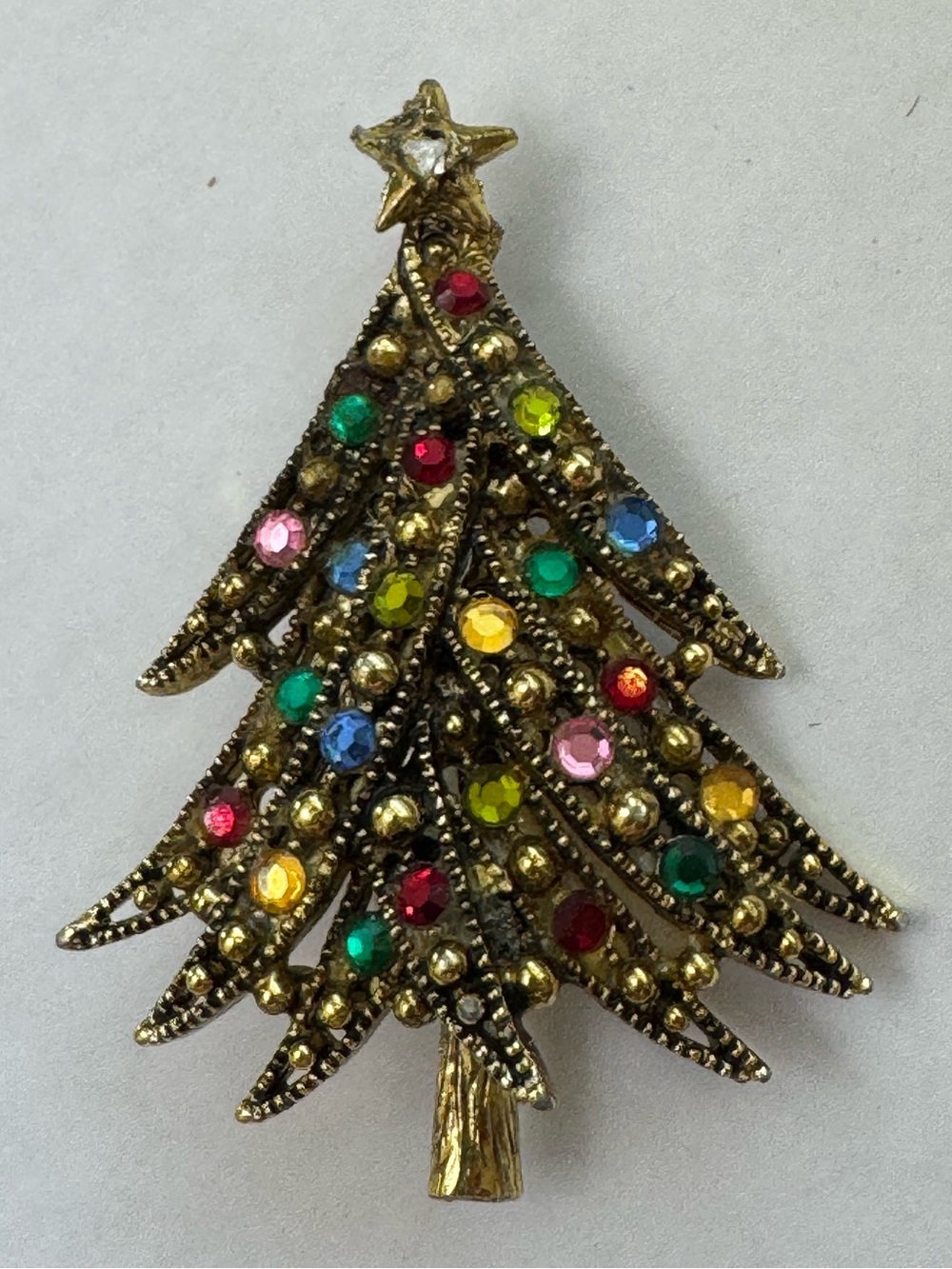 Hollycraft Vintage 1960s Rhinestone Christmas Tree Brooch/Pin